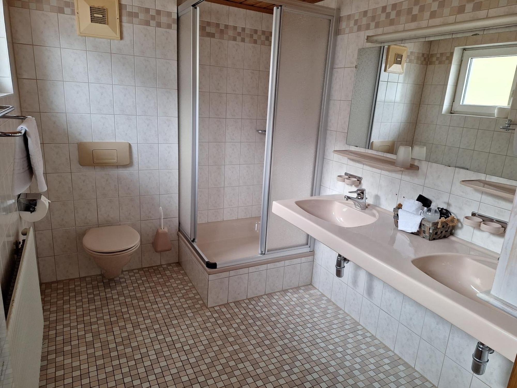 Berggasthof Schwaigerhof Haus im Ennstal Habitación foto